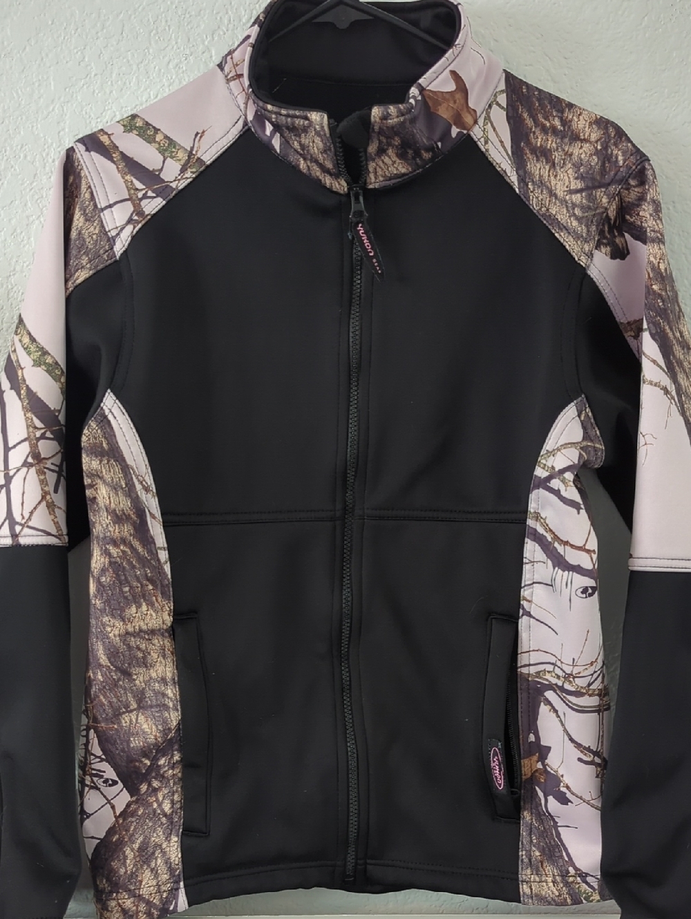 Yukon Gear Realtree-Inspired Black & Pink Camo Softshell Jacket
